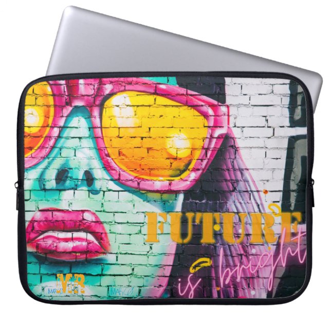 Graffiti Future is helder neonmeisje en zonnebrill Laptop Sleeve (Voorkant)