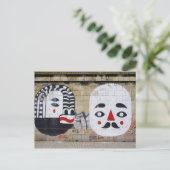 Graffiti in zwarte en witte gezichten briefkaart (Staand voorkant)