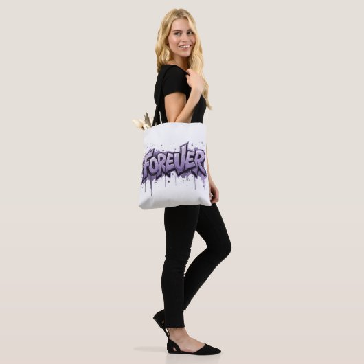 Graffiti Lavender Infinity "VOOR ALTIJD" Tote Bag (Op model)