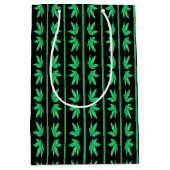 Graffiti Leaf met groene streep Medium Cadeauzakje (Voorkant)