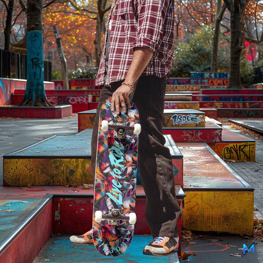 Graffiti met elektrisch blauw 'Live to Ride' Motto Persoonlijk Skateboard