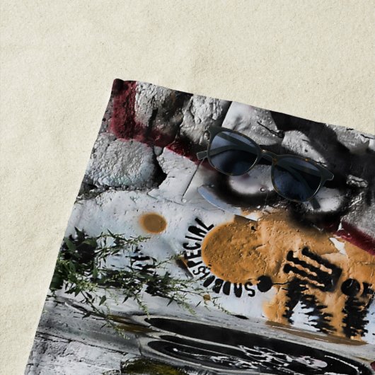 Graffiti Modern Cool Urban Street Art Strandlaken (In situ)