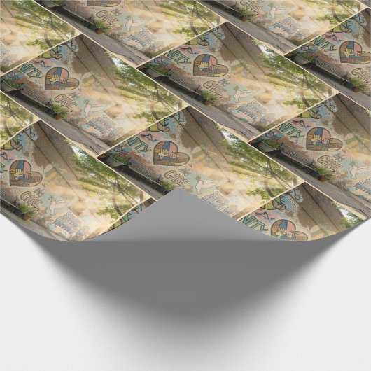 Graffiti On Brick Wall Humanity Mural Cadeaupapier (Hoek)