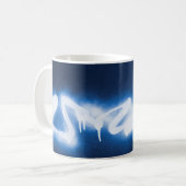 Graffiti op blauw metaal koffiemok (Voorkant links)