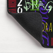 Graffiti stijl Herhalende Dragon Jaar Verjaardag M Muismat (Hoek)