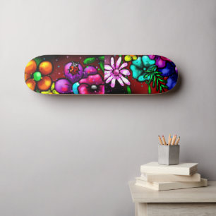 Graffiti Style Flowers & Ladybug Roze Paarse Rood Persoonlijk Skateboard