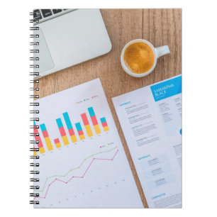 Grafiekgrafiek financiële gegevens notitieboek