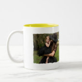 Grafisch minimalistisch monogram Aangepast fotocol Tweekleurige Koffiemok (Links)