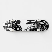 Grafisch patroon zwart-wit van Floral Garden Persoonlijk Skateboard (Horizontaal)