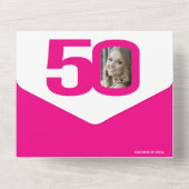 Grafisch roze wit vier foto's 50ste verjaardagsfee all in one uitnodiging (Achterkant)