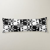 Grafisch zwart-wit en wit geometrisch ventilatorpa lichaamskussen (Achterkant)