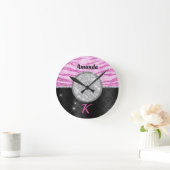 Grafische roze zwarte faux glitter monogram voor d ronde klok (Huis)