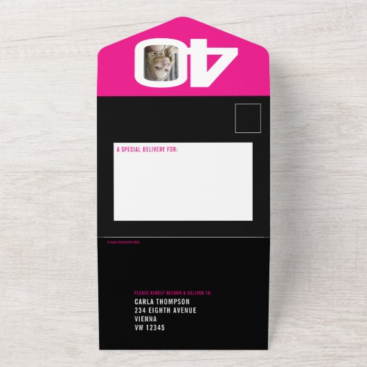 Grafische roze zwarte fotocirkels 40ste verjaardag all in one uitnodiging (Buitenkant)