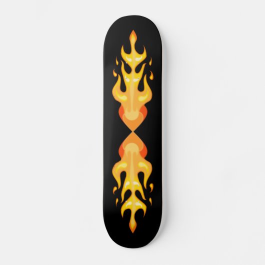 Grafische vlamvector in rood oranje en geel op zwa persoonlijk skateboard (Voorkant)