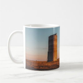 Grain Silo Golden Hour Mug - Rustic Texas Morning  Koffiemok