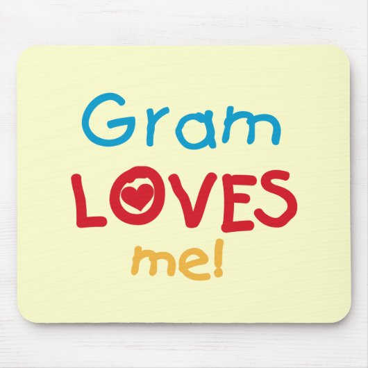 Gram Loves Me T-shirts en geschenken Muismat (Voorkant)