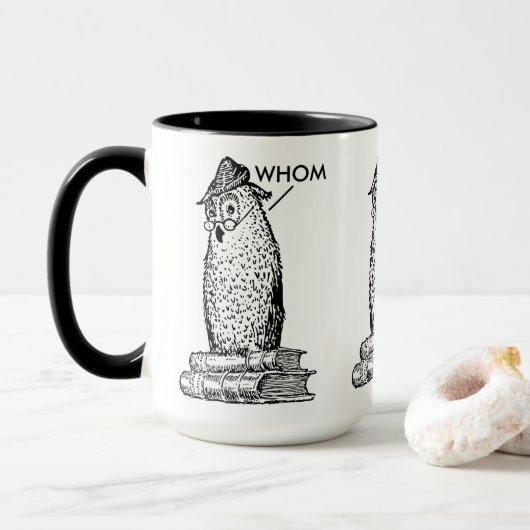 Grammar Owl zegt Whom Mok (Met donut)