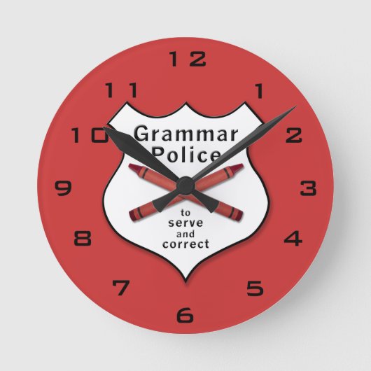 Grammar Police Badge Ronde Klok (Voorkant)