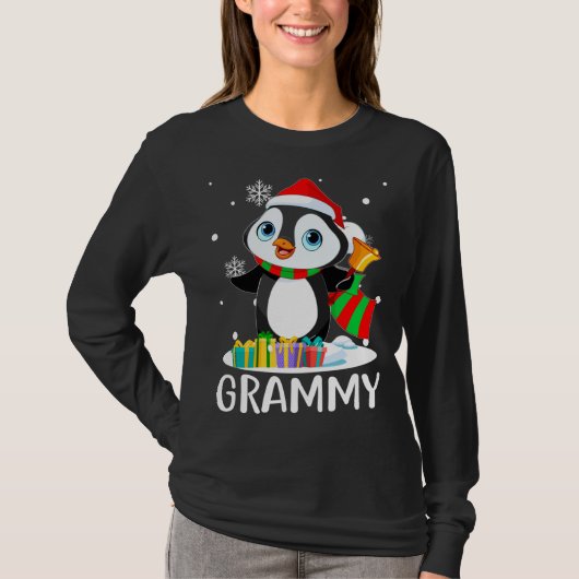 Grammy Penguins Santa Hat Funny kerstmatch T-shirt (Voorkant)