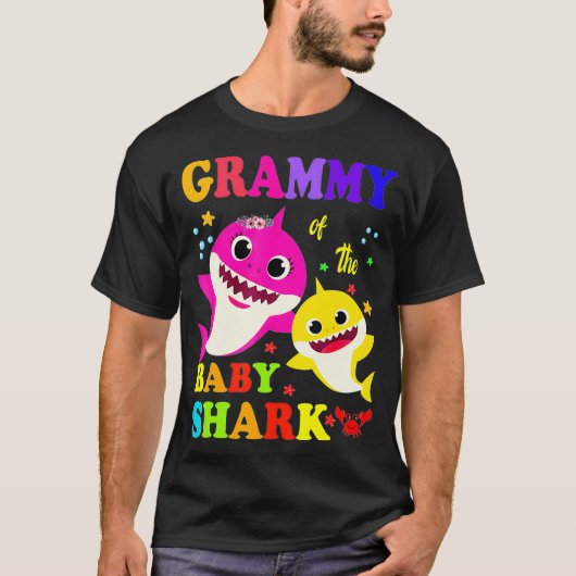 Grammy van de Baby haai, Birthday Grammy Shark T-shirt (Voorkant)