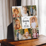 Grammy We Love You Hearts Moderne fotocollage Fotoplaat<br><div class="desc">De Grammy We Love You Heart Modern Photo Collage Plaque is een ontroerend en gepersonaliseerd geschenk dat je liefde voor je grootmoeder laat zien. Deze prachtig ontworpen plaquette is voorzien van een hartvormige fotocollage, zodat u uw favoriete familie afbeeldingen toe te voegen in een moderne en stijlvolle lay-out. Het oprechte...</div>
