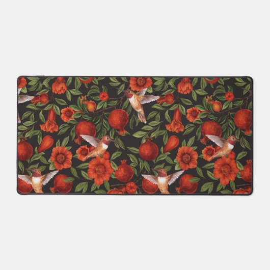 Granaatappels en kolibries / groene bladeren op zw bureaumat (Voorkant)