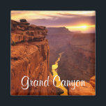 Grand Canyon National Park Arizona Sunset Magnet<br><div class="desc">Woorden kunnen alleen maar hopen om de visie te beschrijven die de Grand Canyon is. Degenen die het voor het eerst zien, hebben vaak geen woorden voor woorden, en anderen zeggen nog steeds dat het voor het eerst zien een religieuze ervaring is. Deze leuke reismagneet heeft een prachtige zonsondergang boven...</div>