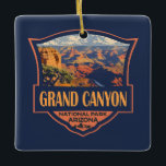 Grand Canyon National Park Illustratie Reiskunst Keramisch Ornament<br><div class="desc">Groot ontwerp van vectorillustraties Canyon. Het park is het huis van een groot deel van de immense Grand Canyon,  met zijn gelaagde banden van rode rots die miljoenen jaren van geologische geschiedenis onthullen.</div>