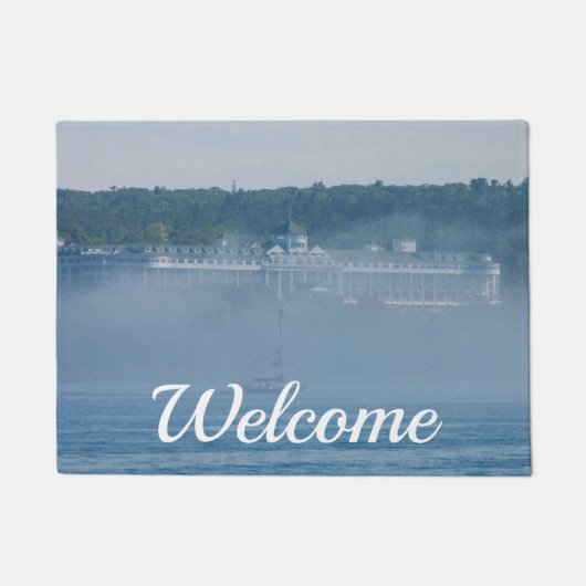 Grand Hotel Through the Fog Welcome Doormat Deurmat (Voorkant)