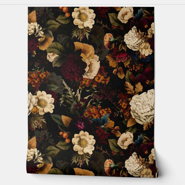 Grand Millennial Maximalism Moody Florals Wallpa Behang (Afrollen)