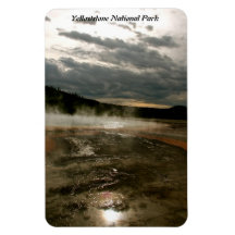 GRAND PRISMATIC SPRING IN YELLOWSTONE PARK (16)