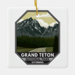 Grand Teton National Park Wyoming Road Vintage Keramisch Ornament<br><div class="desc">Ontwerp van de grote teton vectorillustratie. Het park omvat de belangrijkste pieken van het Teton-gebied en de meeste noordelijke delen van de vallei,  het zogenaamde Jackson Hole.</div>