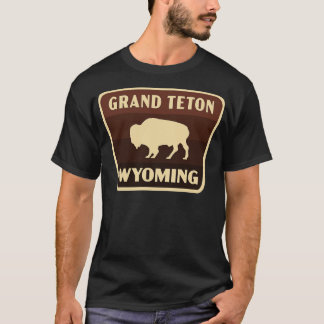 Grand Teton Wyoming Retro Buffalo Badge Bruin T-shirt
