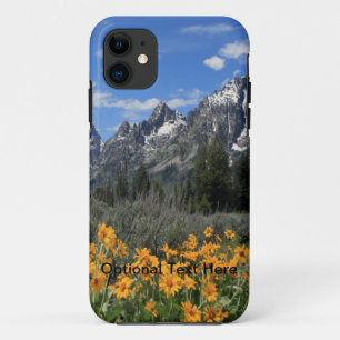 Grand Tetons met Gele Bloemen iPhone 11 Hoesje