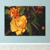 Grandiflora Roos slaan het rijk op doek Canvas Afdruk (Insitu (Houten vloer))