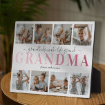 Grandma Grandchildren Family Photo Plaque Fotoplaat<br><div class="desc">De gepersonaliseerde grootmoederplak van de moederdag met een sjabloon van 8 fotocollage van de kleinkinderen,  het gezegde 'kleinkinderen maken het leven groots' in een elegant scriptlettertype,  'GRANDMA' in een  roze gradiëntlettertype,  en hun namen.</div>