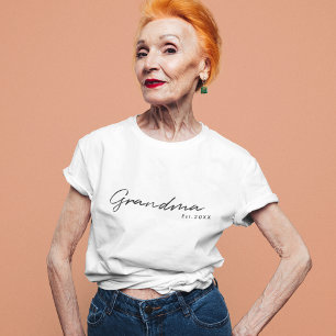 Grandma Jaar gevestigd EST Modern Stijlvol gelui T-shirt