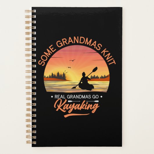 Grandma Kayaking Planner (Voorkant)