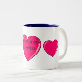 GRANDMA met roze harten koffie of thee mok. Tweekleurige Koffiemok (Voorkant rechts)
