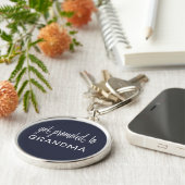 Grandma Promotion | BUTTON SLEUTELHANGER (Zijkant)