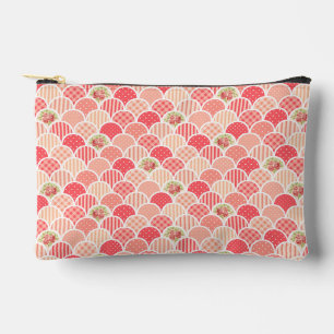 Grandmillenial pink scallop wave floral pink etui