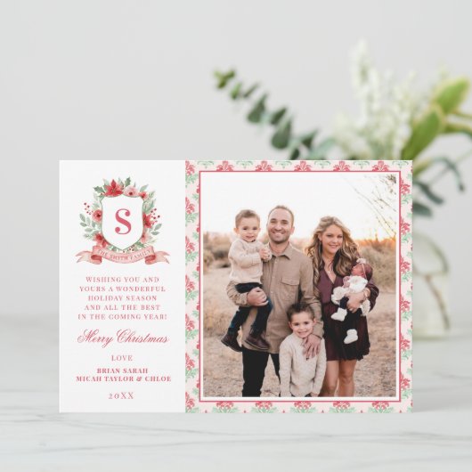 Grandmillennial Floral Crest | Christmas Monogram Feestdagenkaart (Staand voorkant)