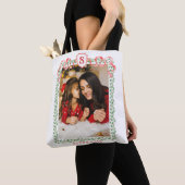 Grandmillennial Holly Kerstmis Monogram Tote Bag (Dichtbij)