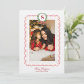 Grandmillennial Kerstkrans Monogram Foto Kaart (Staand voorkant)