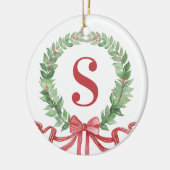 Grandmillennial Kerstkrans Monogram Keramisch Ornament (Links)