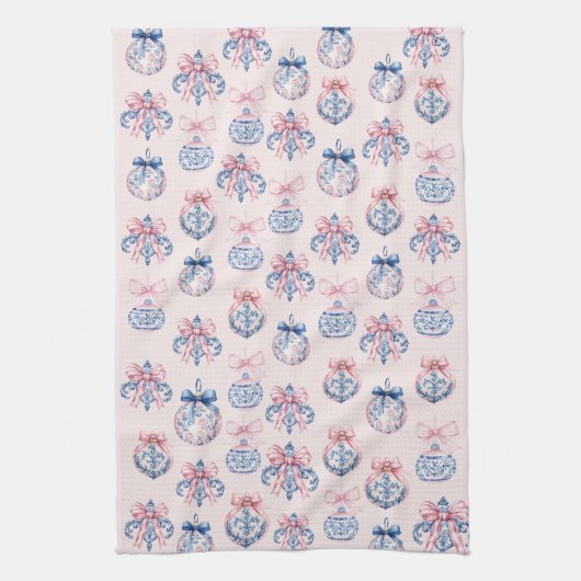 Grandmillennial Roze & Blauwe Kerst Ornamenten Theedoek (Verticaal)