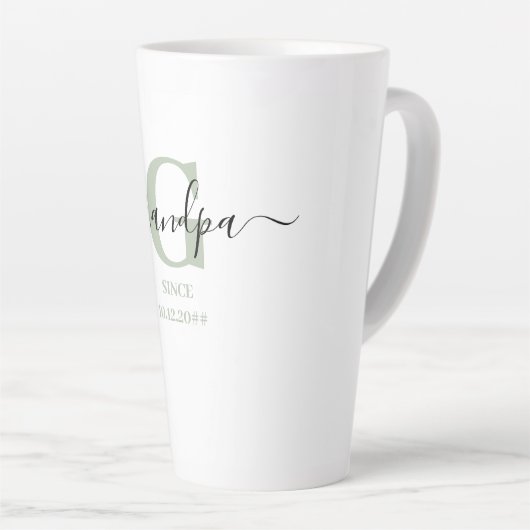 Grandpa Elegant Script Monogram Silver Green Latte Mok (Rechterhoek)