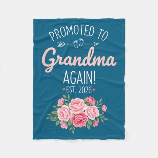 Grandparent Promoted To Grandma Again Est. 2026, N Fleece Deken (Voorkant)