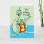 Grandson, 2e verjaardag Dinosaur Kaart<br><div class="desc">Je kleinzoon verdient deze schattige kaart. Op het front wordt een dinosaurus getoond terwijl hij een gelukkige verjaardag rookt. Dit is perfect om te geven op de tweede verjaardag van je kleinzoon.</div>