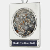 Granite Pebbles in het meer Tenaya bij Yosemite Verzilverd Banner Ornament (Links)